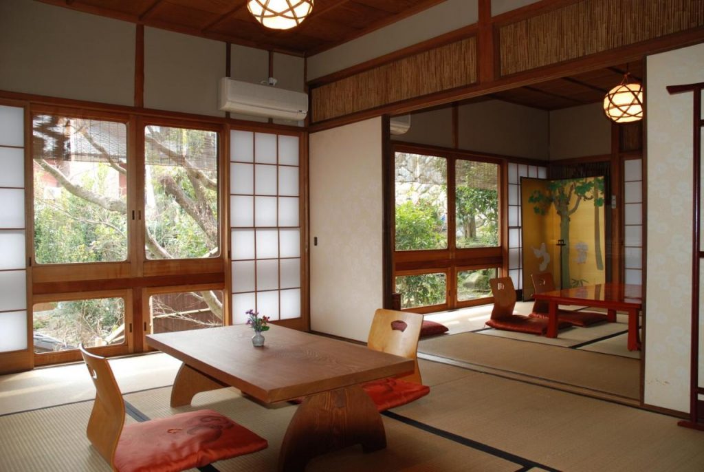 Yadoya-Manjiro-Ryokan-Japan-Guest-Room