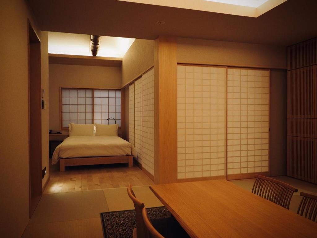 Ishibekoji-Muan-Ryokan-Kyoto-Japan-Room