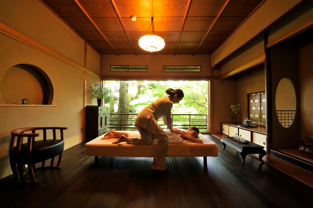 Gora-Kadan-Massage-Ryokan-Hakone-Japan