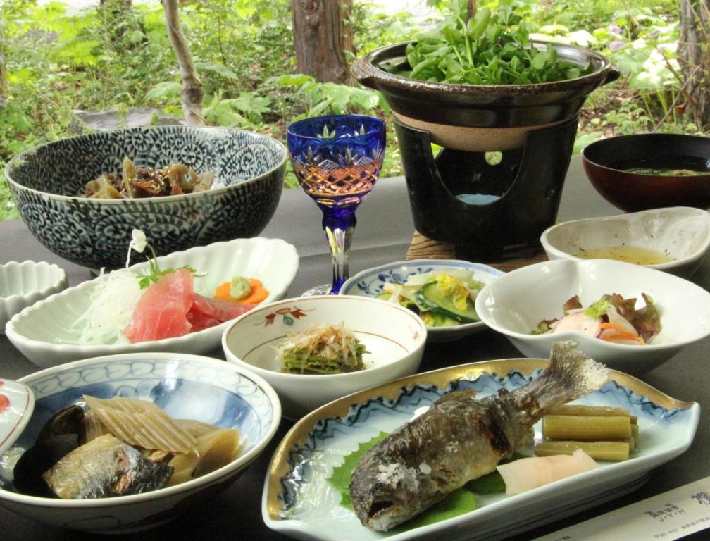 Yokokura-Ryokan-Food-Meal-Nagano-Japan